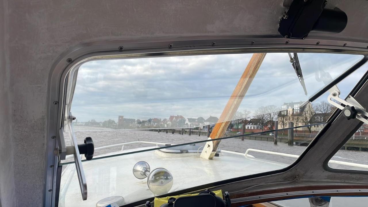 Suesses Motorboot - Bremen Ueberseestadt Экстерьер фото